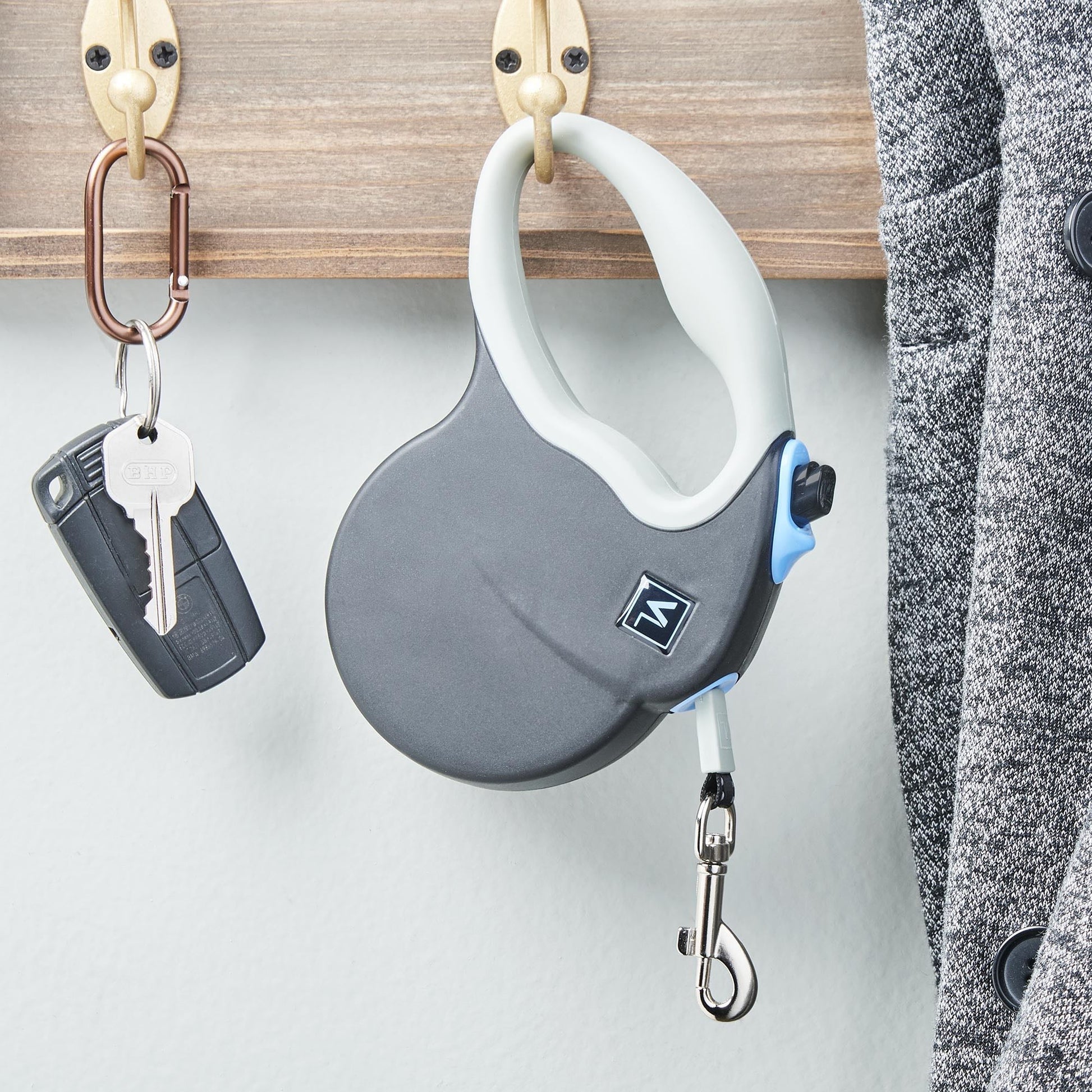 13' Heavy Duty Nylon Reflective Retractable Dog Leash, Black, XS/S - for Dogs up to 26LB