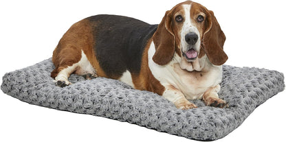 Deluxe Dog Beds | Super Plush Dog & Cat Beds Ideal for Dog Crates | Machine Wash & Dryer Friendly, 1-Year Warranty